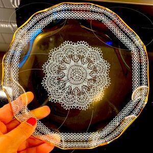 Vintage Gold Trim Shallow Ruffled Edge plate